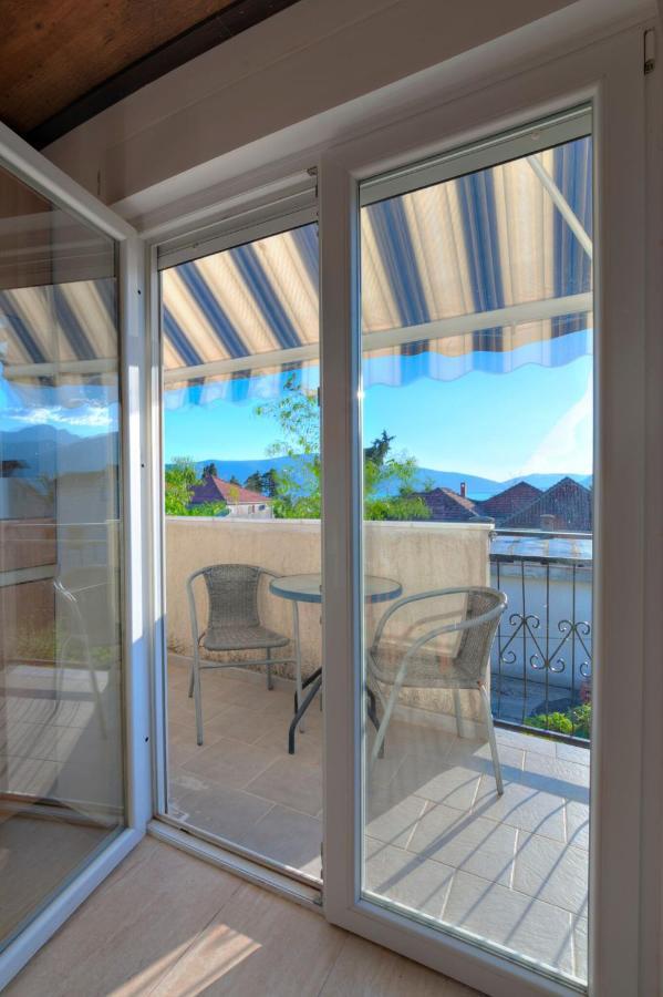 Apartments Pean Tivat Luaran gambar