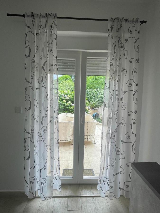 Apartments Pean Tivat Luaran gambar