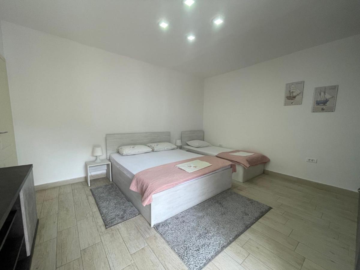 Apartments Pean Tivat Luaran gambar