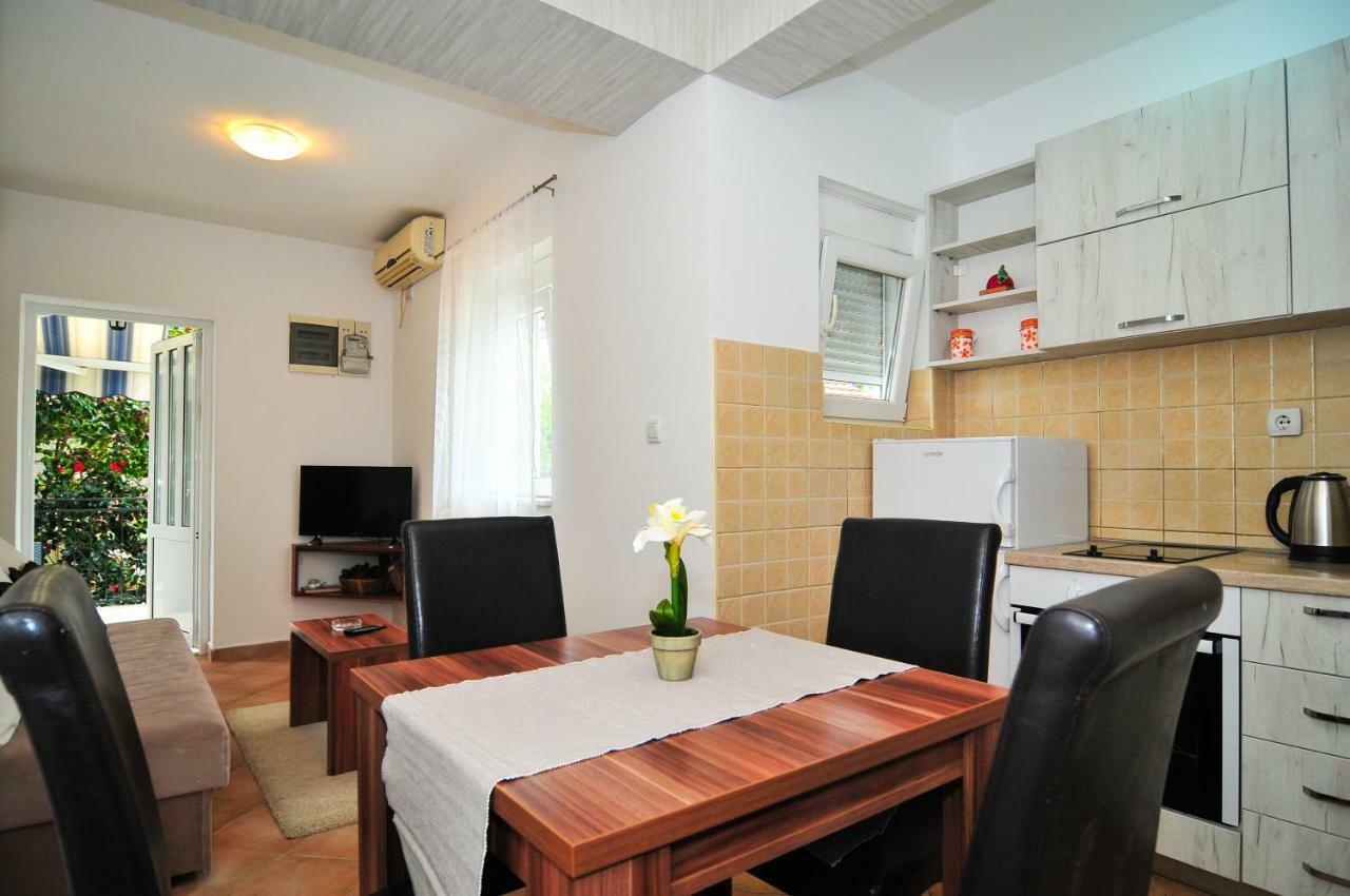 Apartments Pean Tivat Luaran gambar